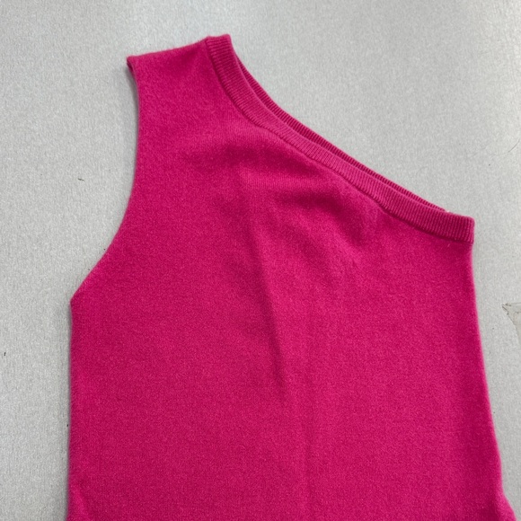 Extreme Cashmere One Shoulder Elegant Maxi Dress - Picture 3 of 8